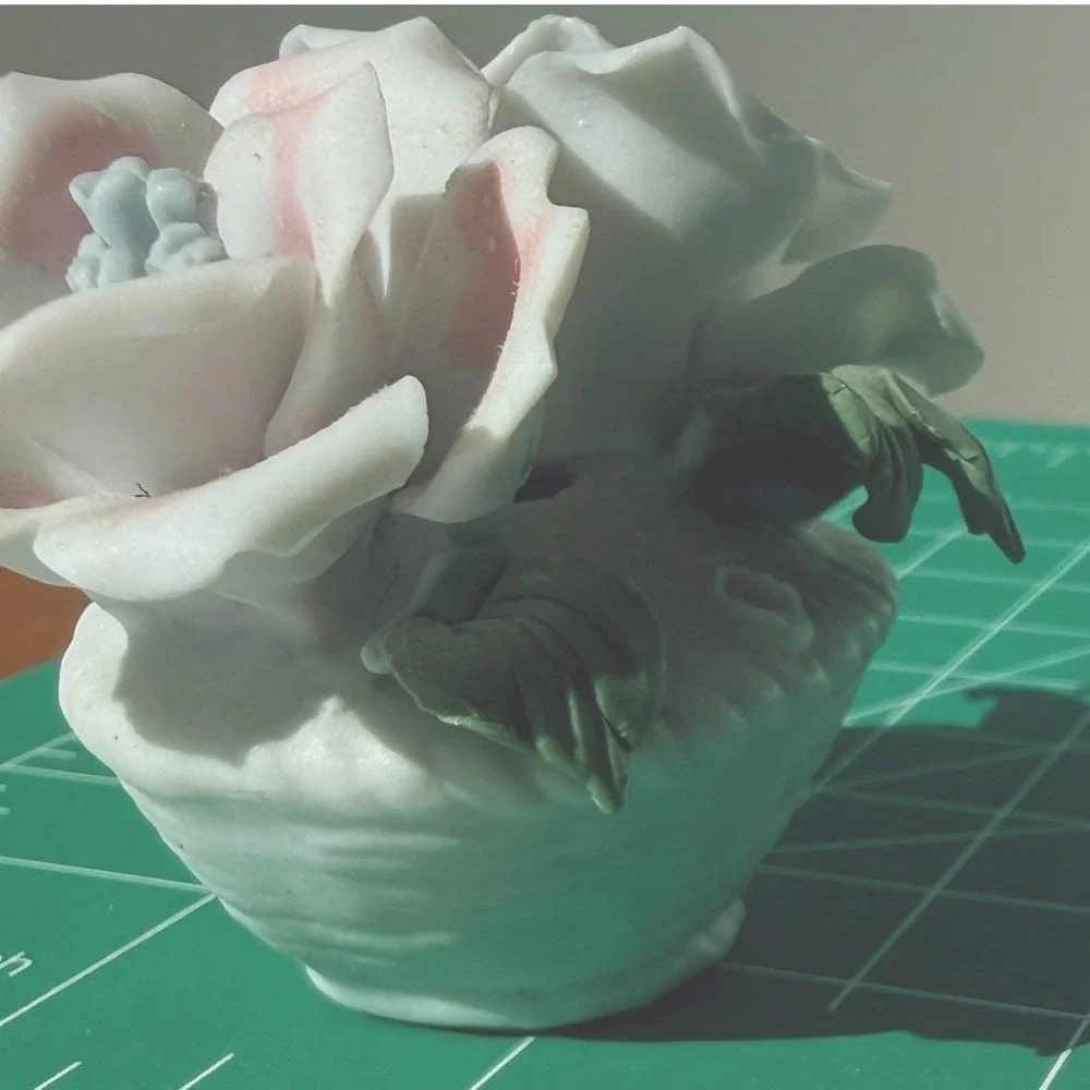 Vintage Porcelain Rose Flower Basket Figurine Capodimonte‎ Style